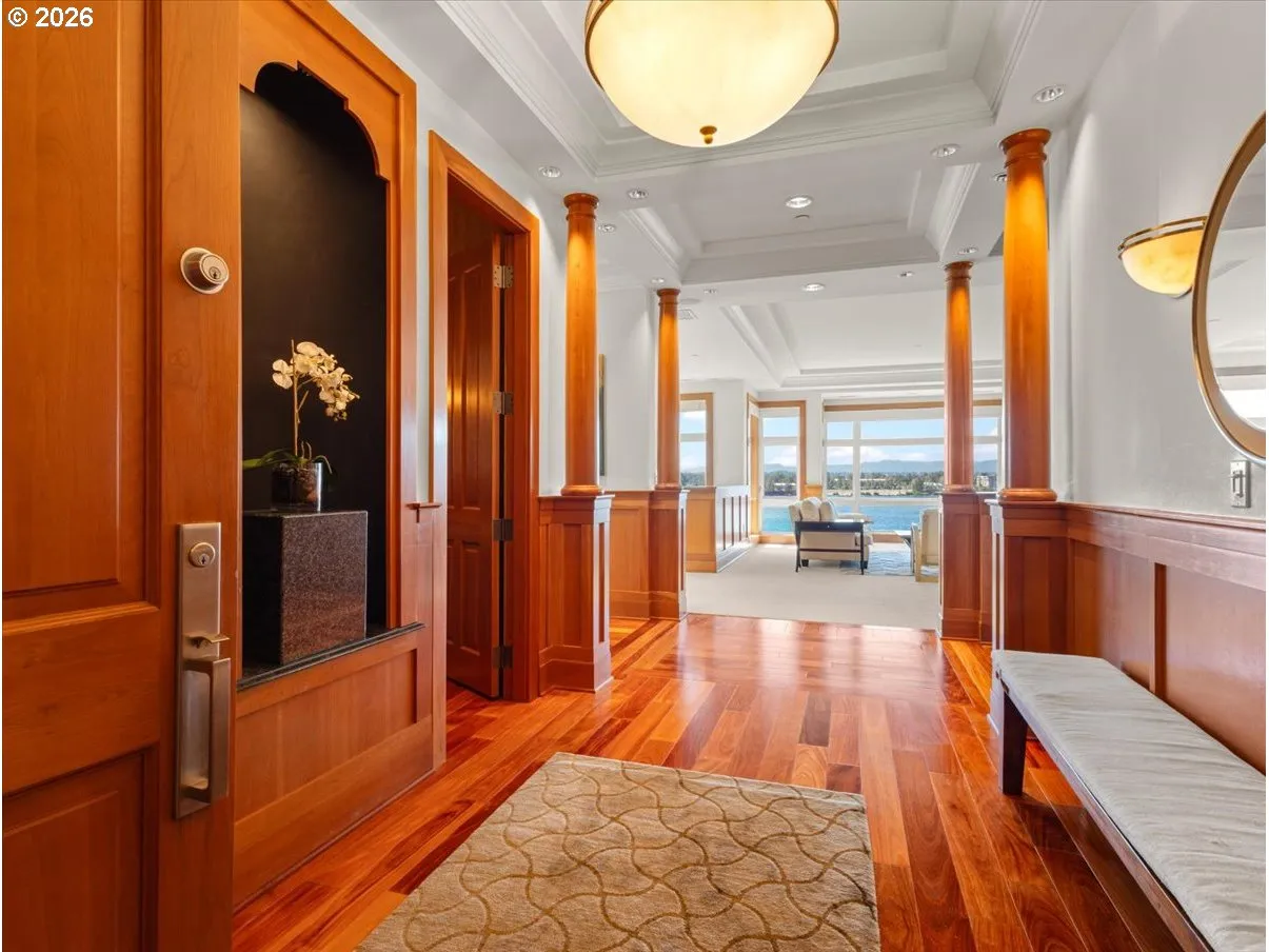 Entrance/Foyer