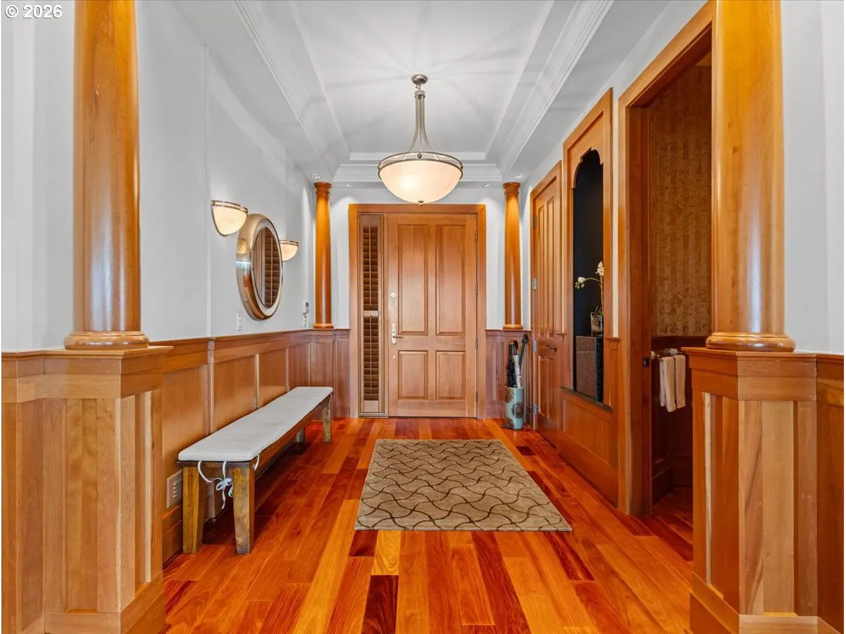 Entrance/Foyer