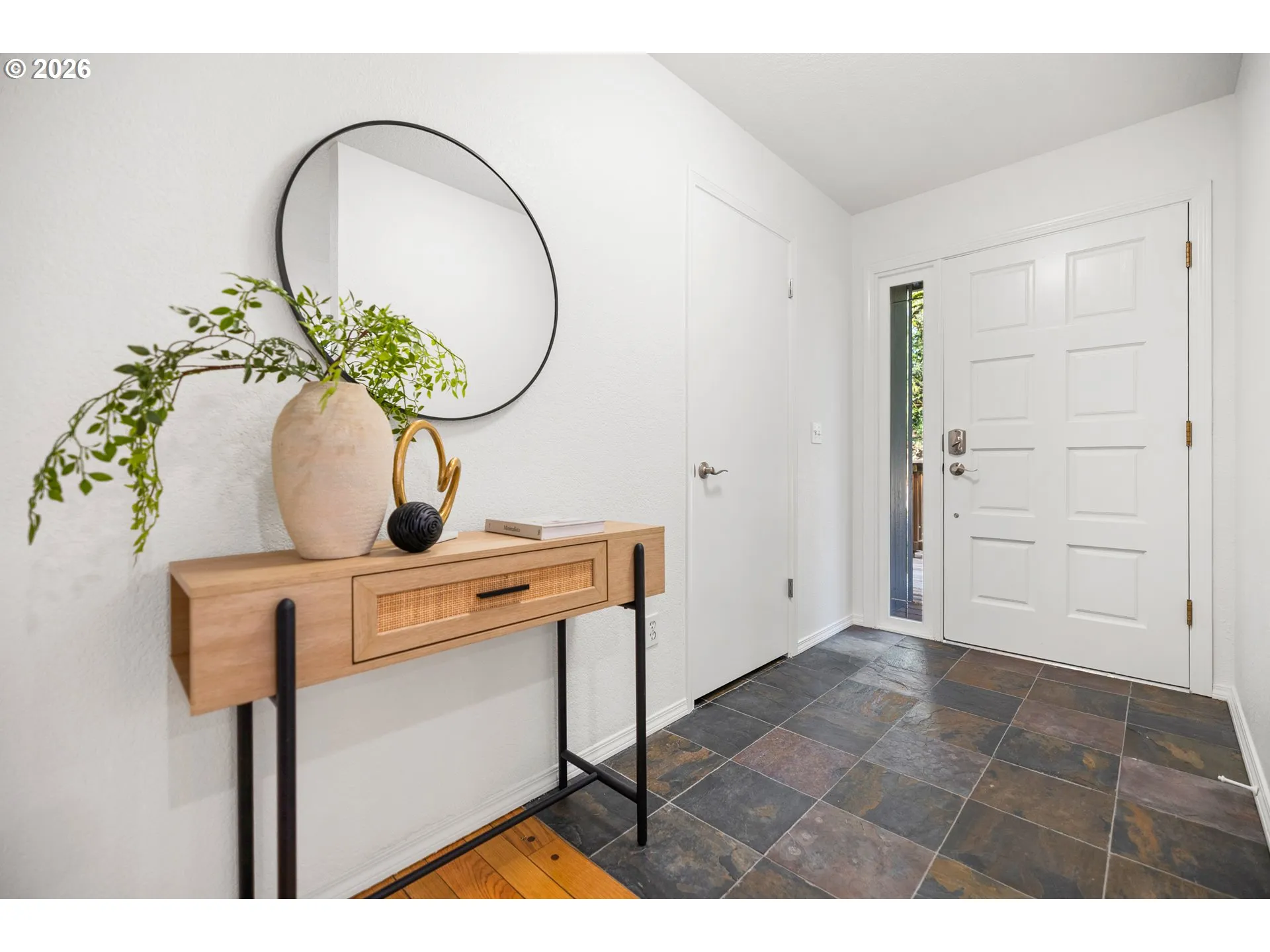 Entrance/Foyer