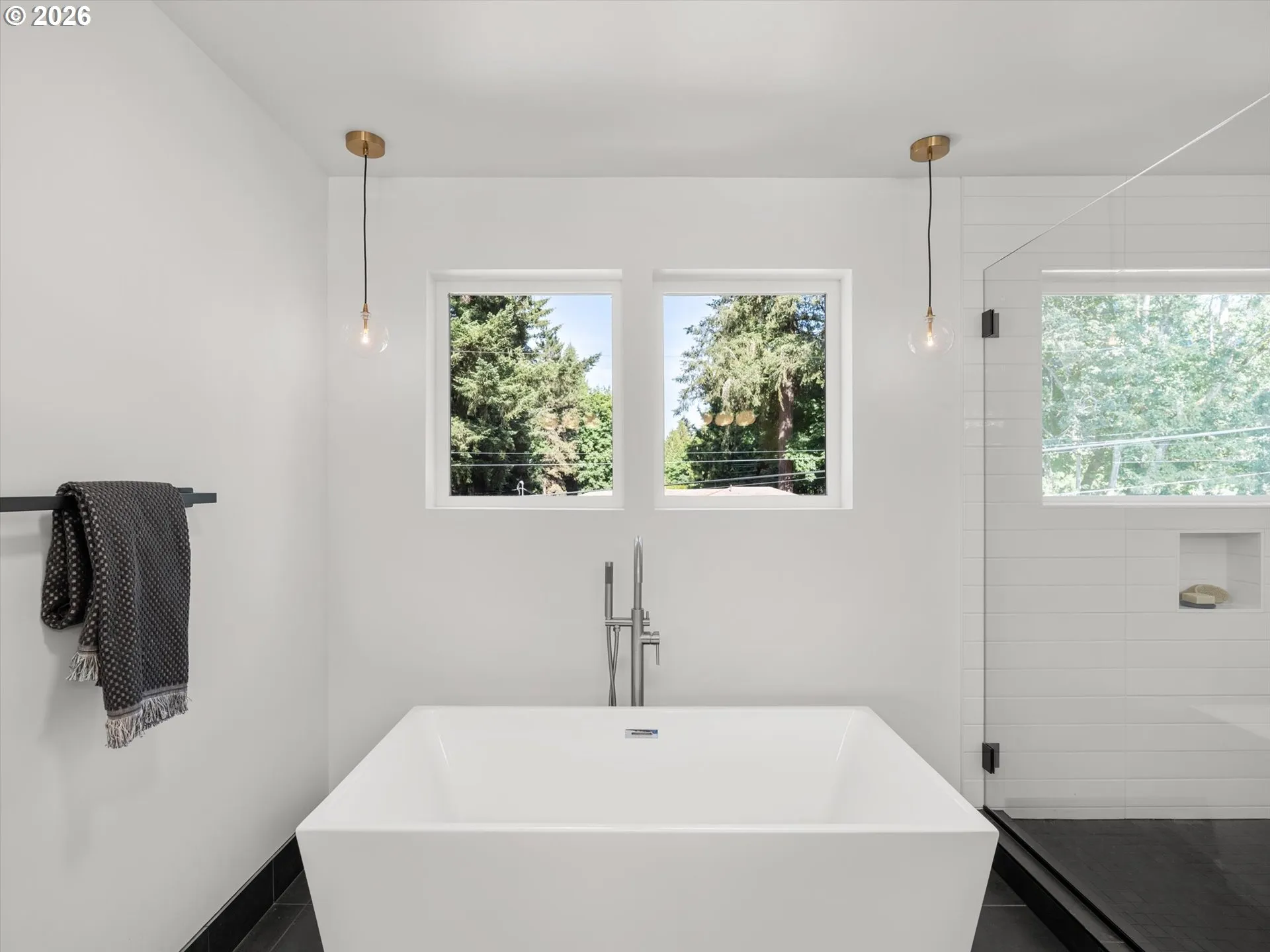 Owner's Suite Bathroom-Garden Tub
