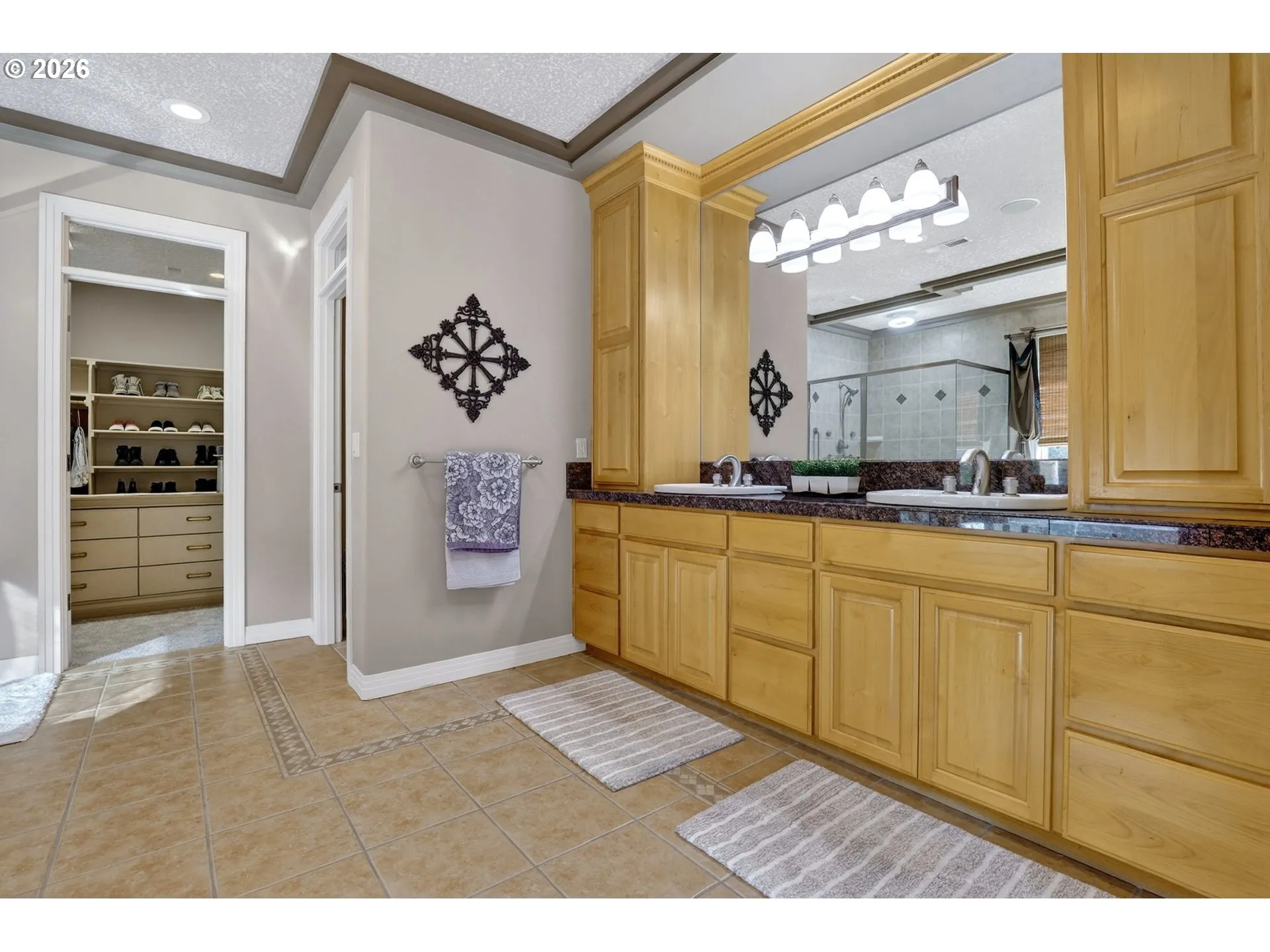 Bathroom, Attached-Double Sinks