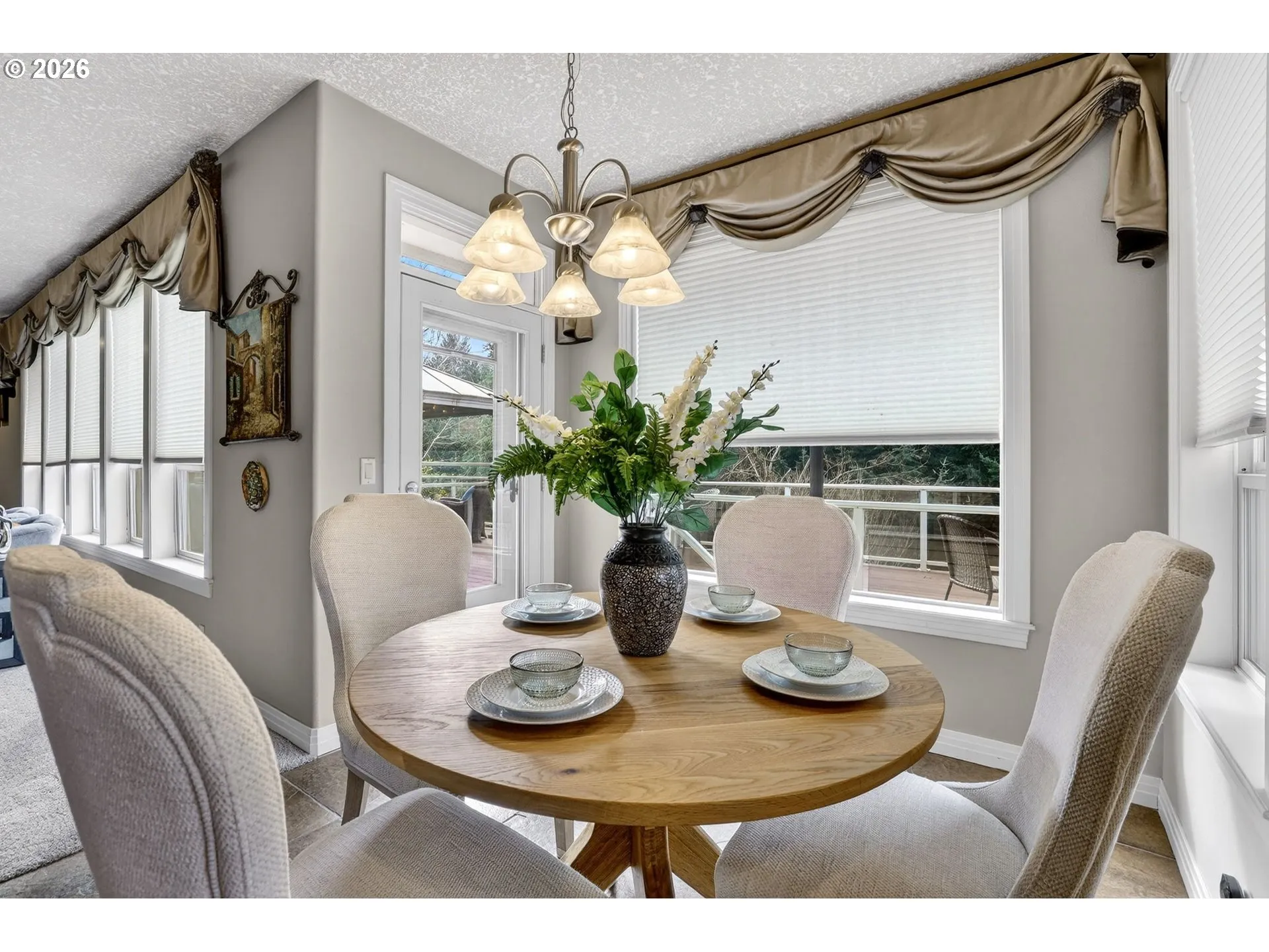 Kitchen/Nook-Eating Area