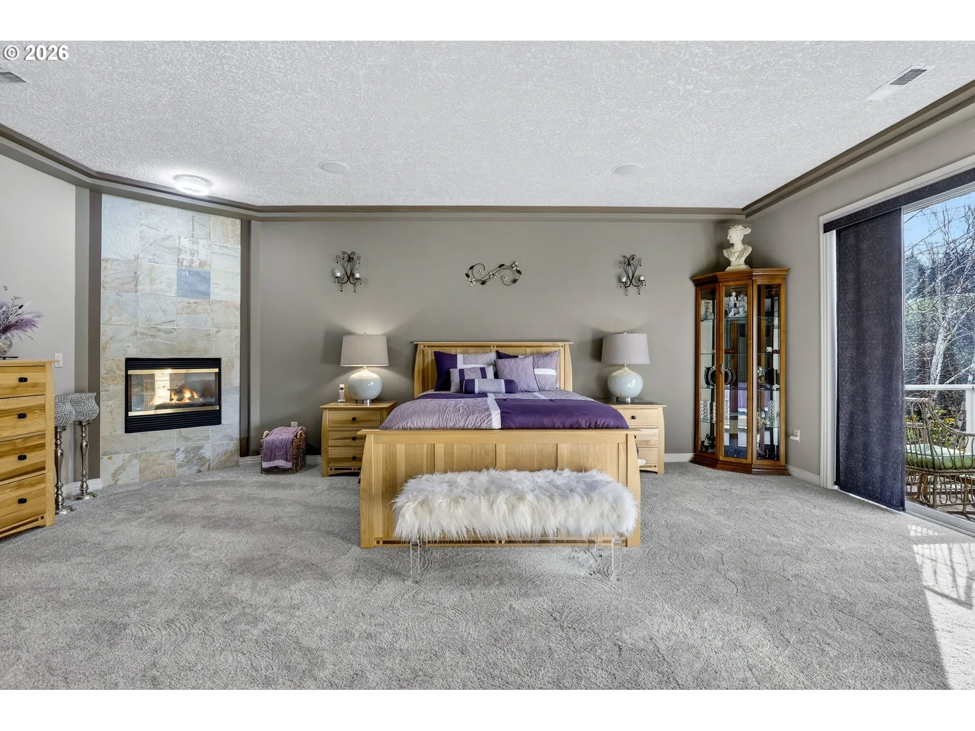 Bedroom, Primary