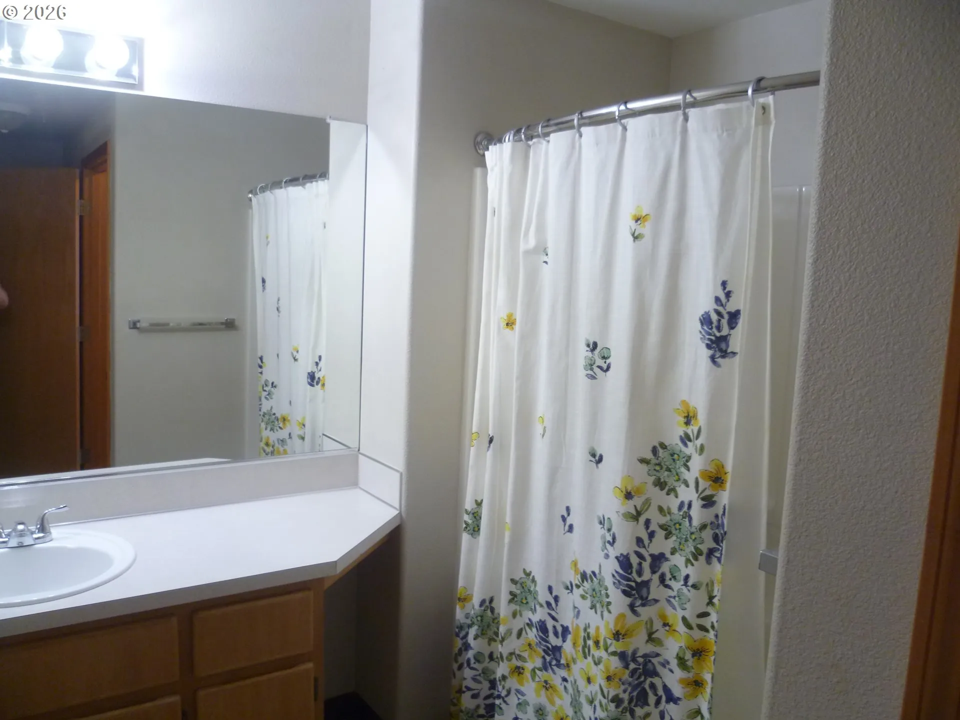Bathroom-Upper