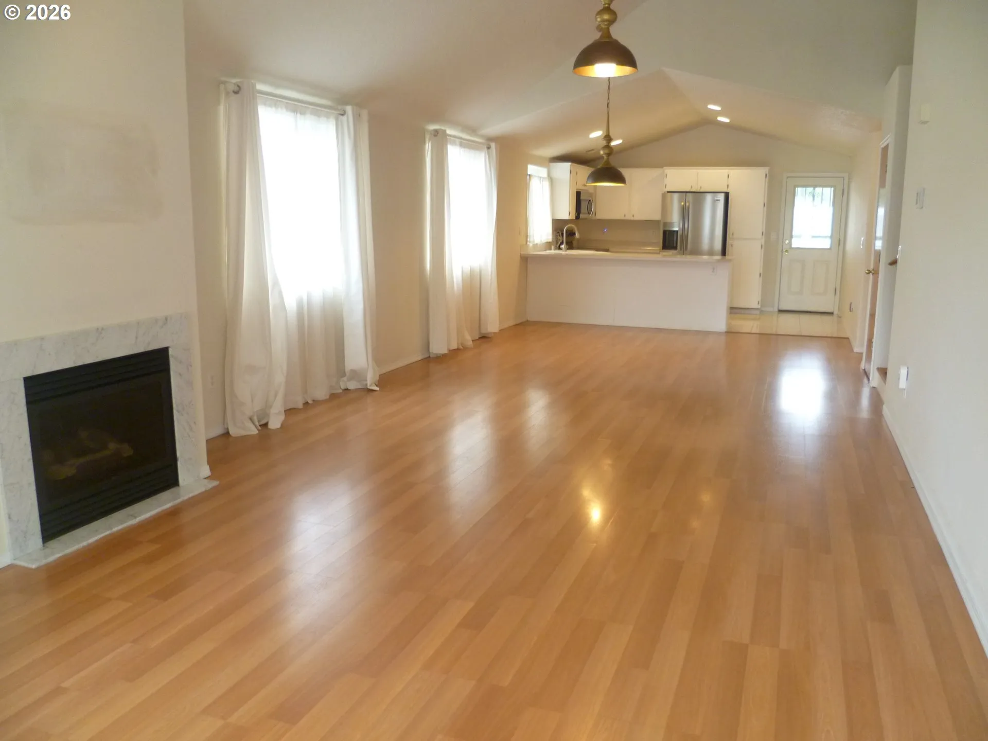 Living Room-Fireplace