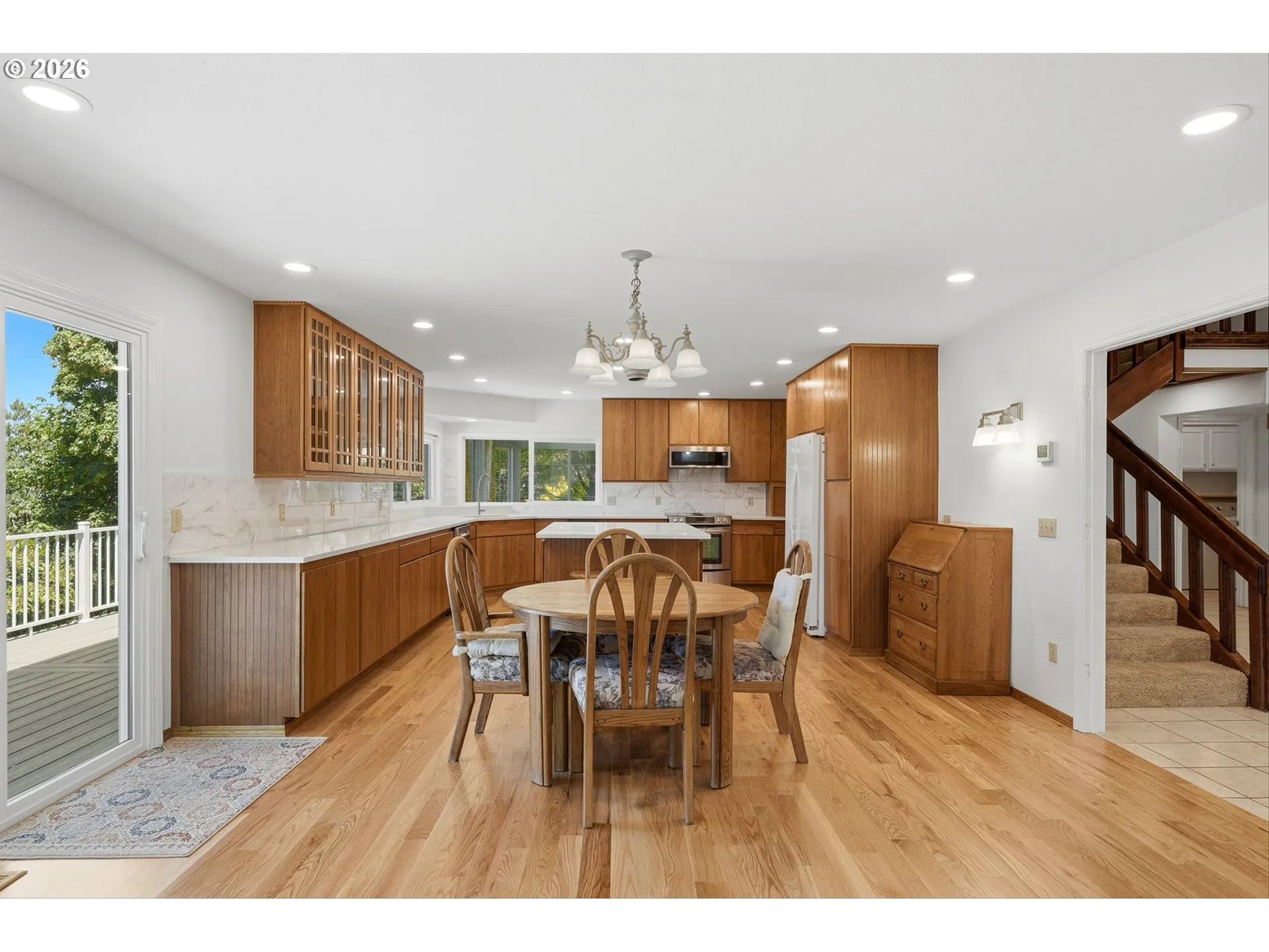 Kitchen-Eating Area
