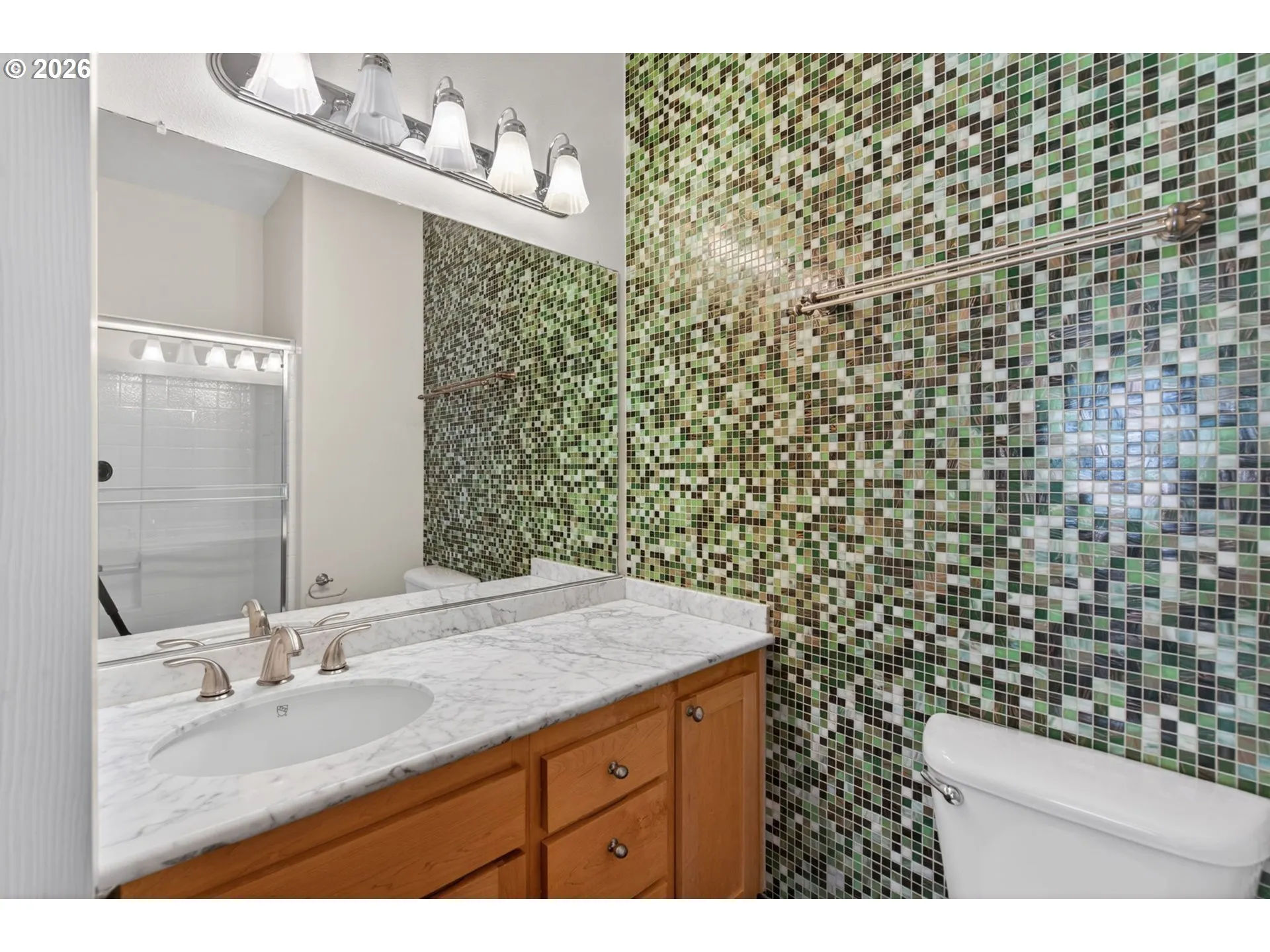 Bathroom-Upper