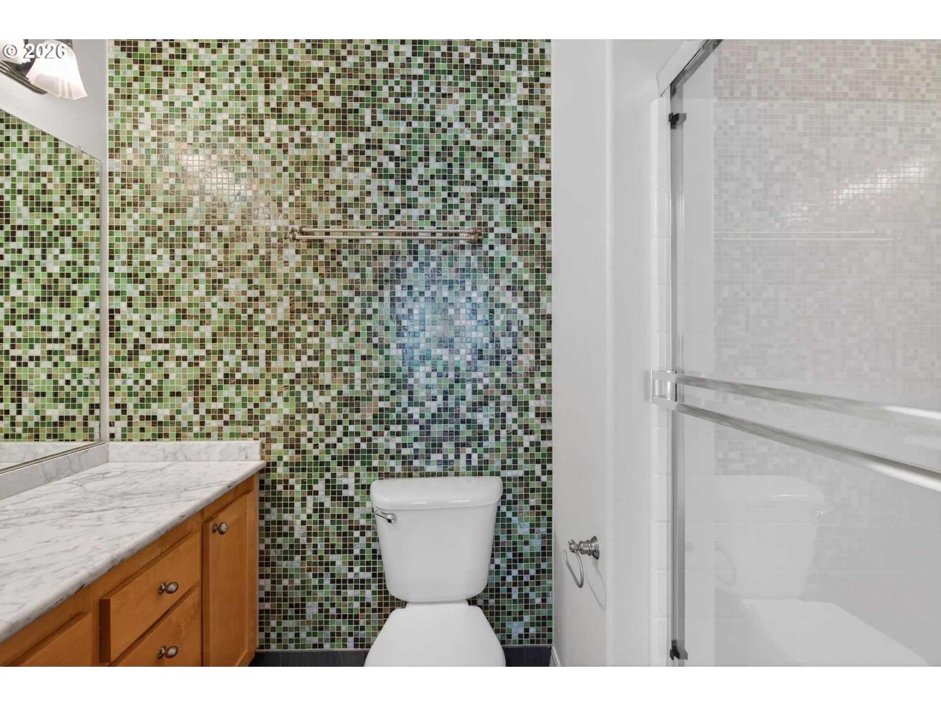 Bathroom-Upper