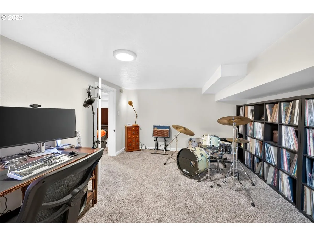Bedroom-Lower