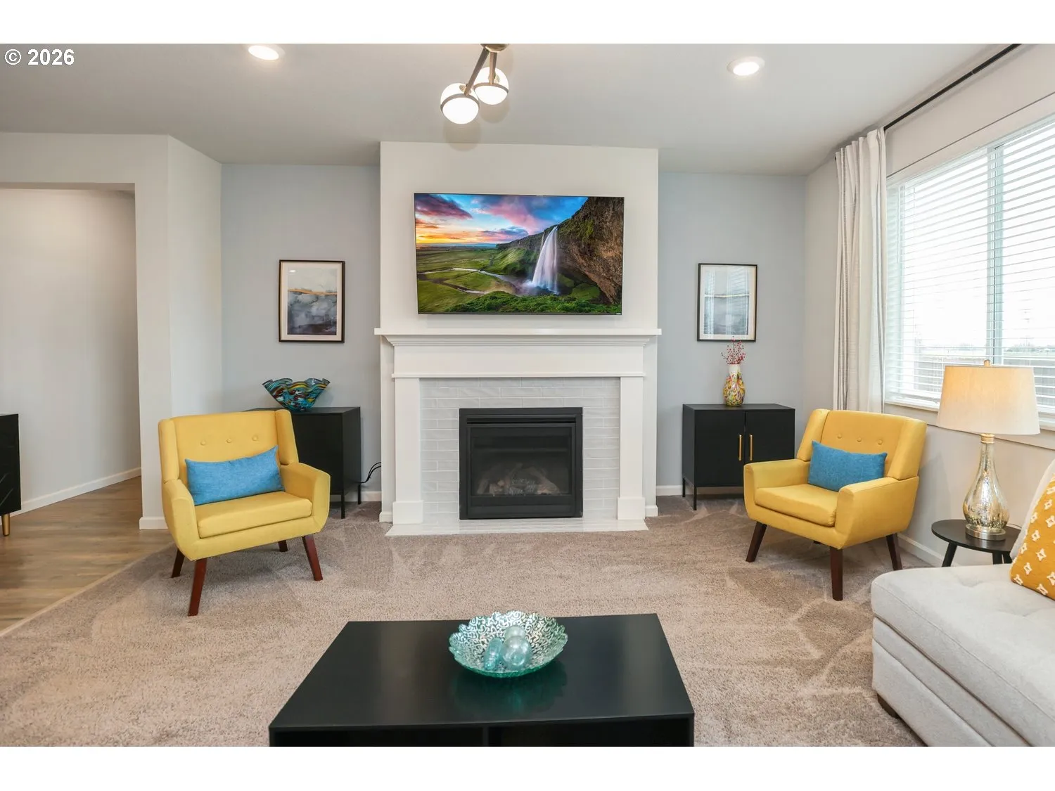 Living Room-Fireplace