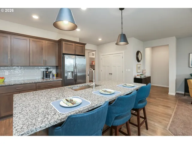 Kitchen-Island