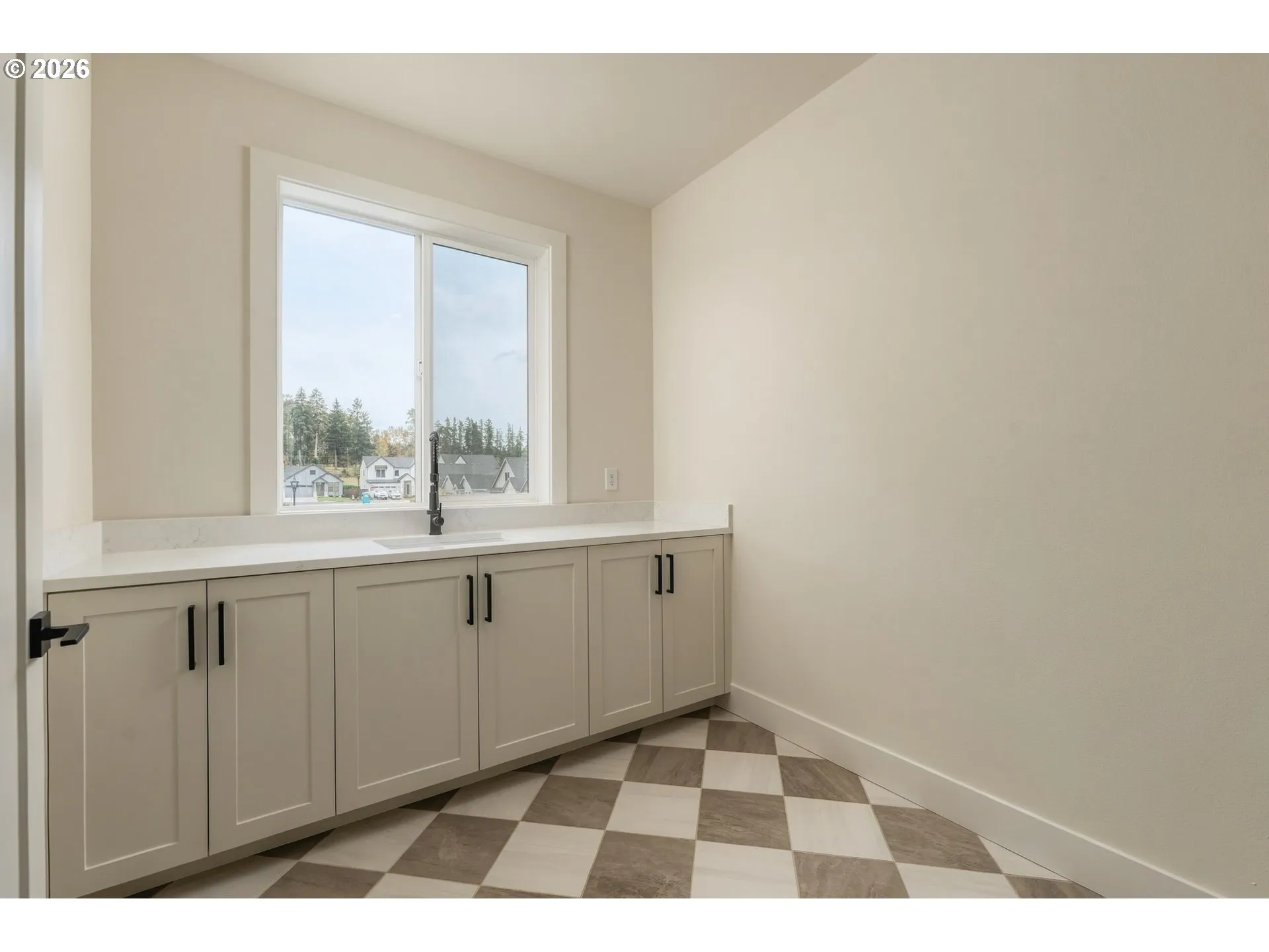Laundry-Upper