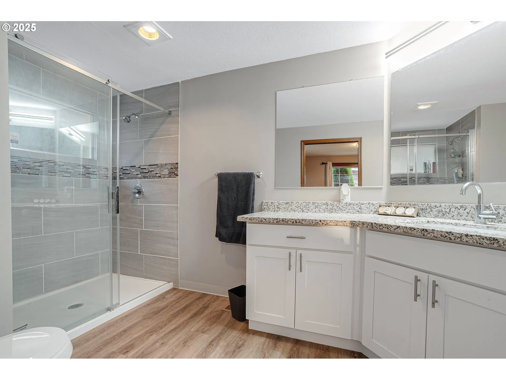 Bathroom, Attached