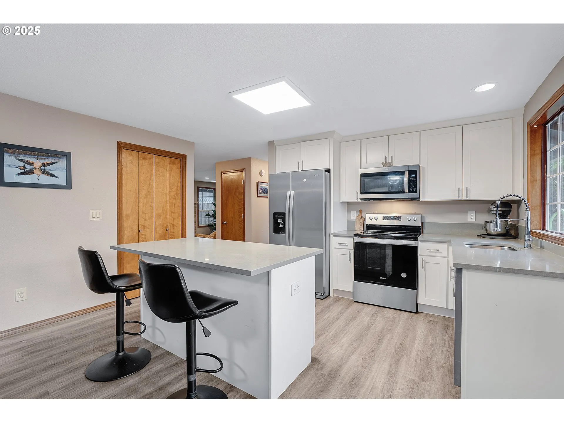 Kitchen-Island