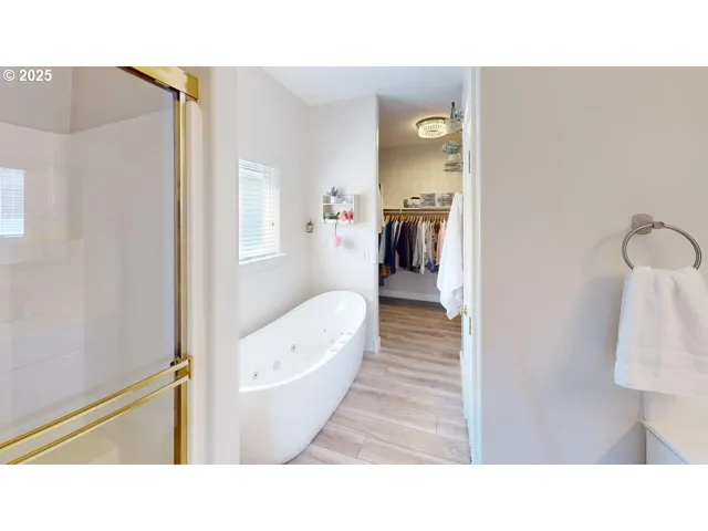 Bathroom, Attached-Walk in Shower