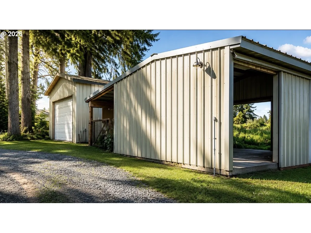 Barn