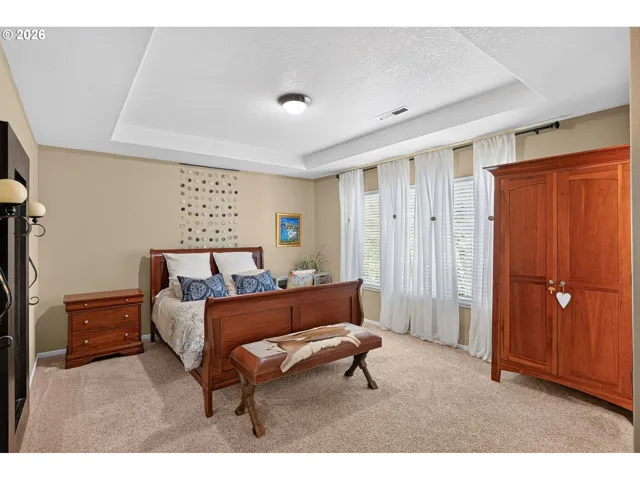 Bedroom, Primary-Walk-In Closet