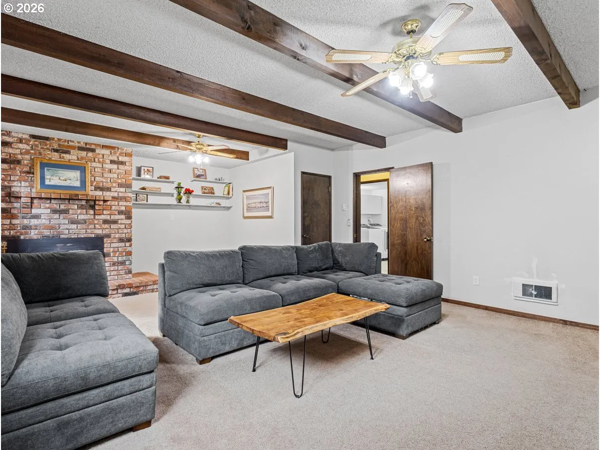 Family Room-Ceiling Fan