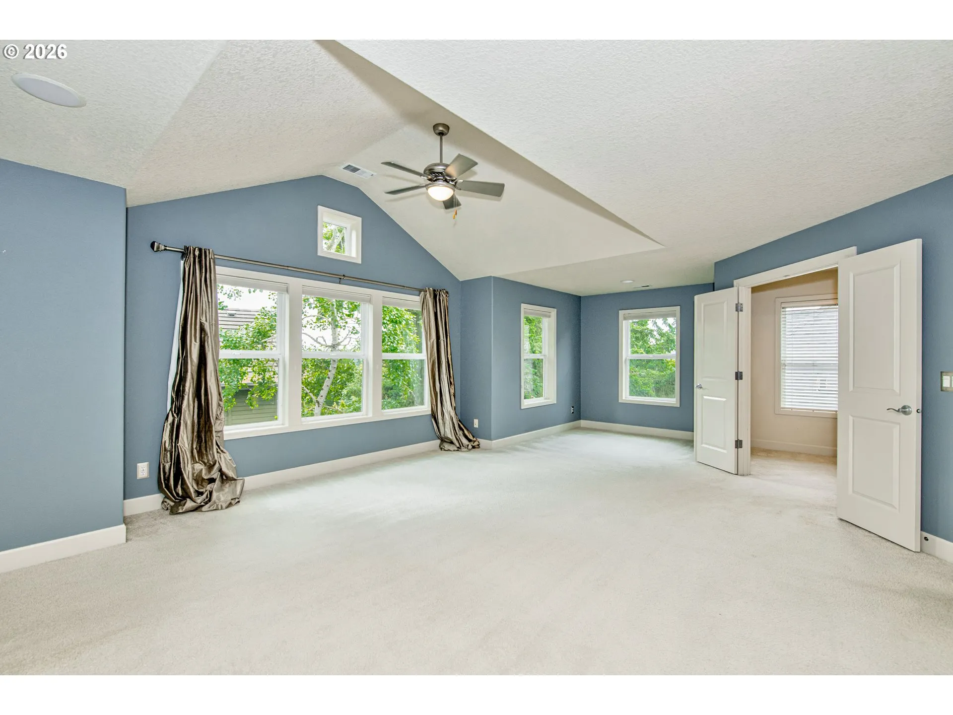 Bedroom, Owner's Suite-Upper