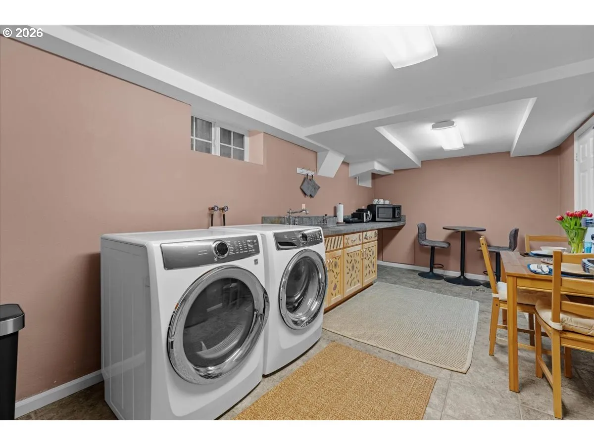 Laundry-Lower