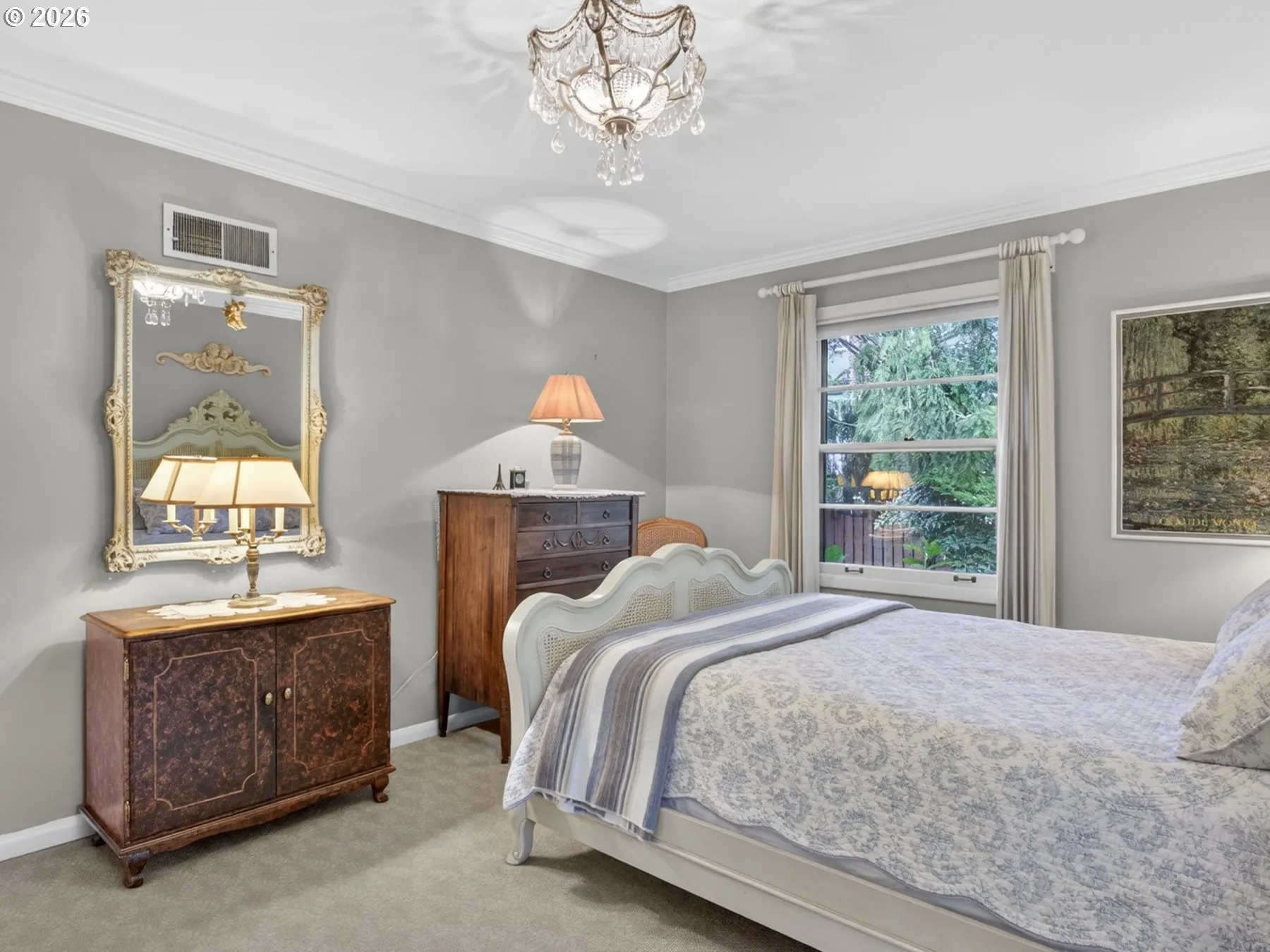 Bedroom, Primary
