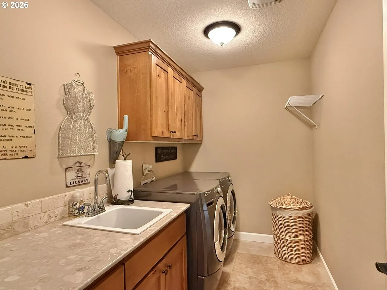 Laundry-Upper