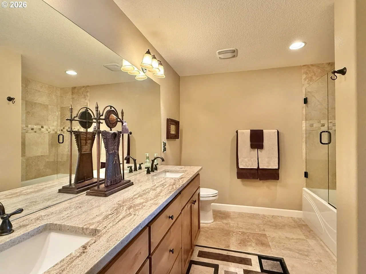 Bathroom-Upper