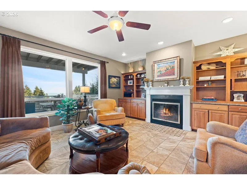 Family Room-Main