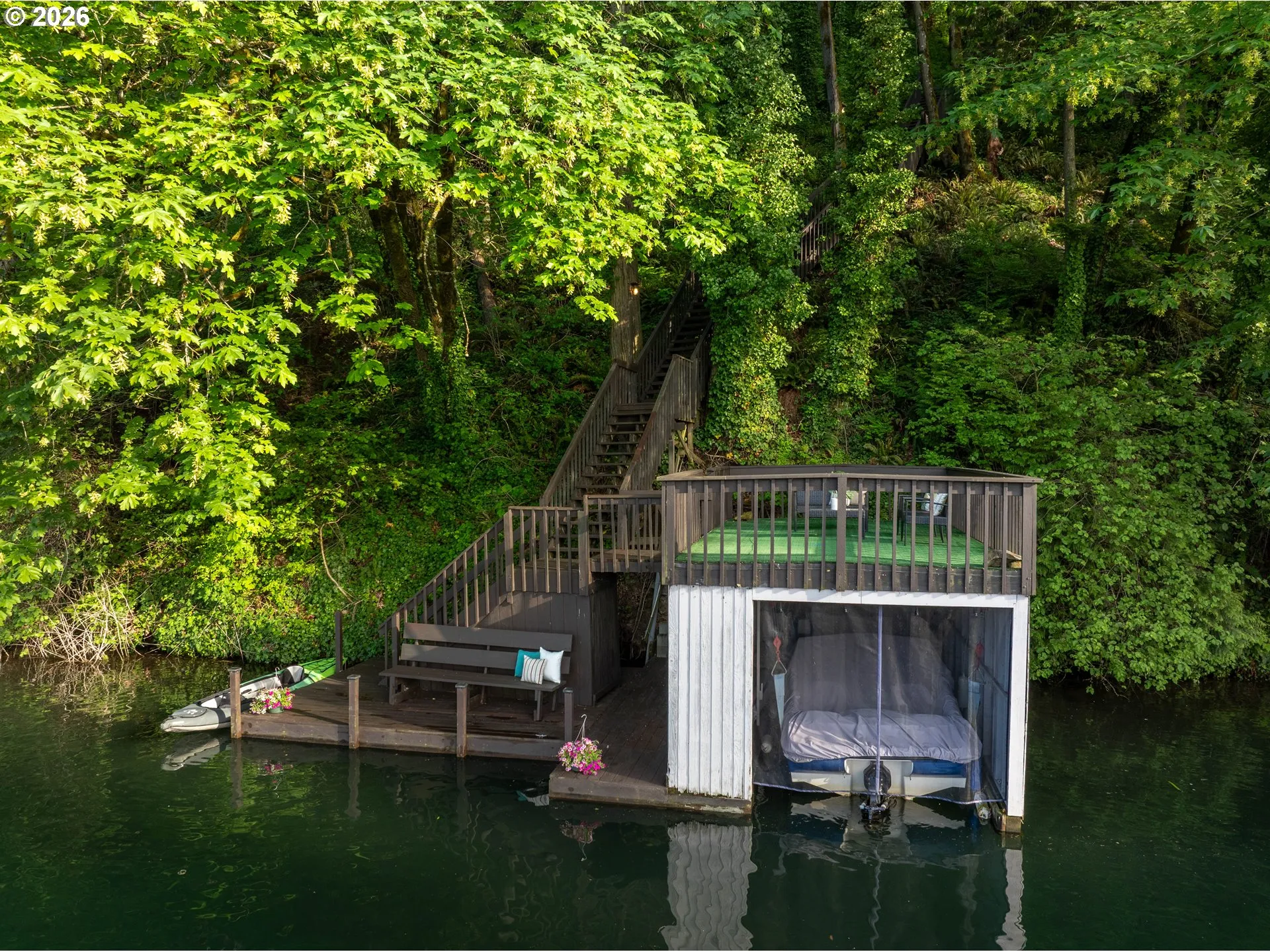 Dock