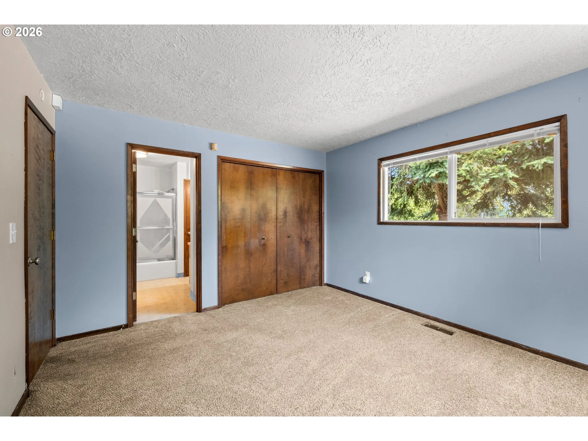 Bedroom, Primary