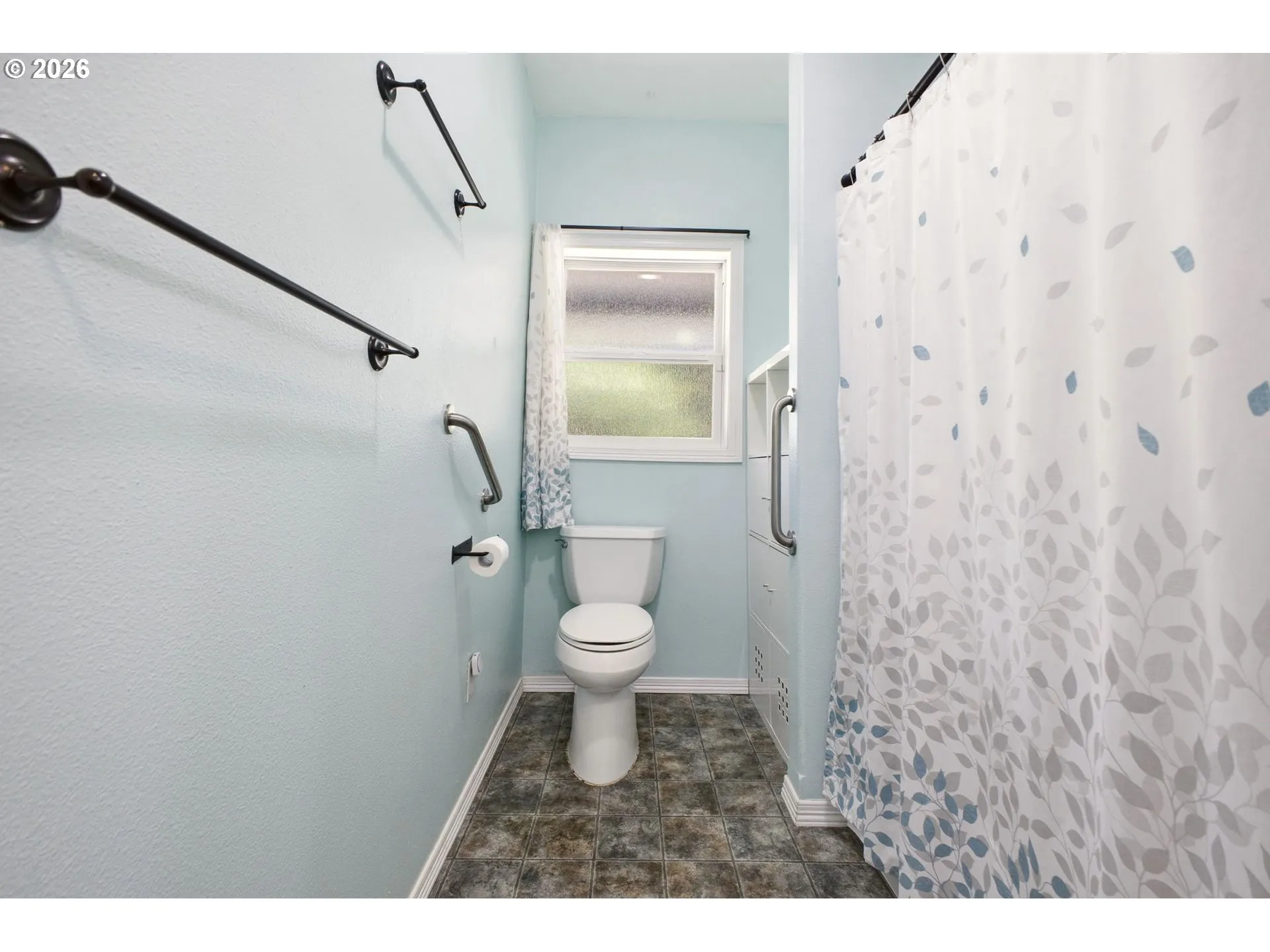 Bathroom-Walk in Shower
