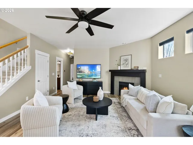 Living Room-Fireplace