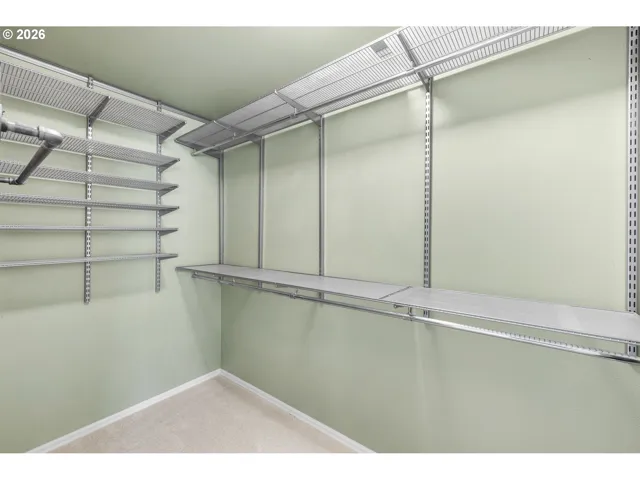 Bedroom, Owner's Suite-Walk-In Closet