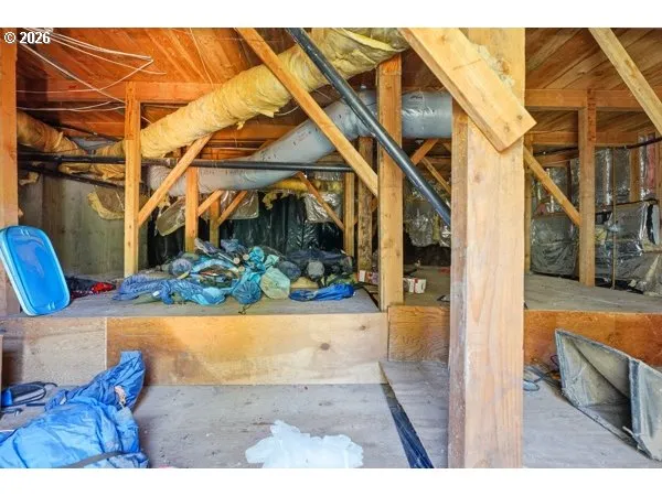Basement-Unfinished
