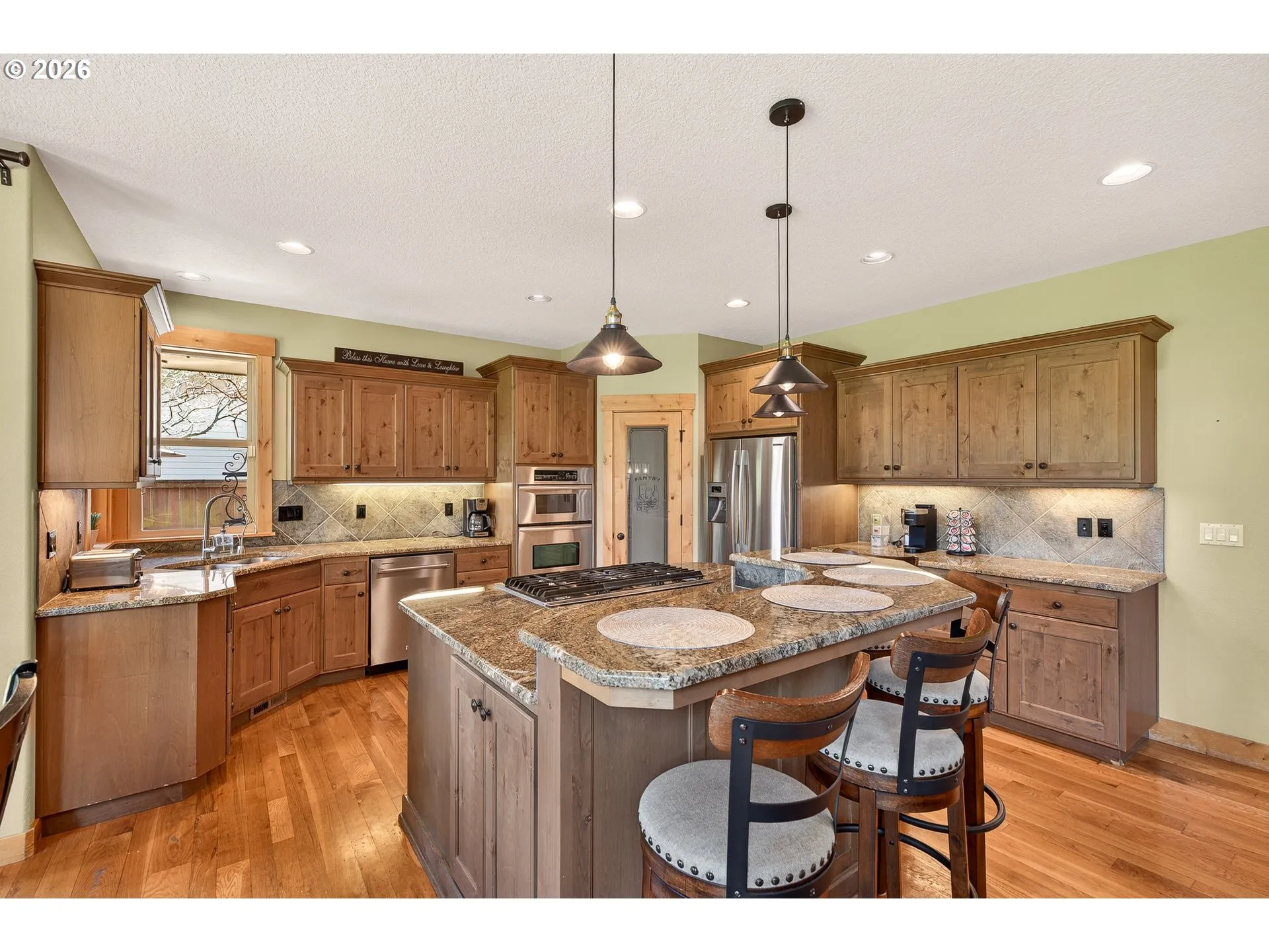Kitchen-Cooking Island