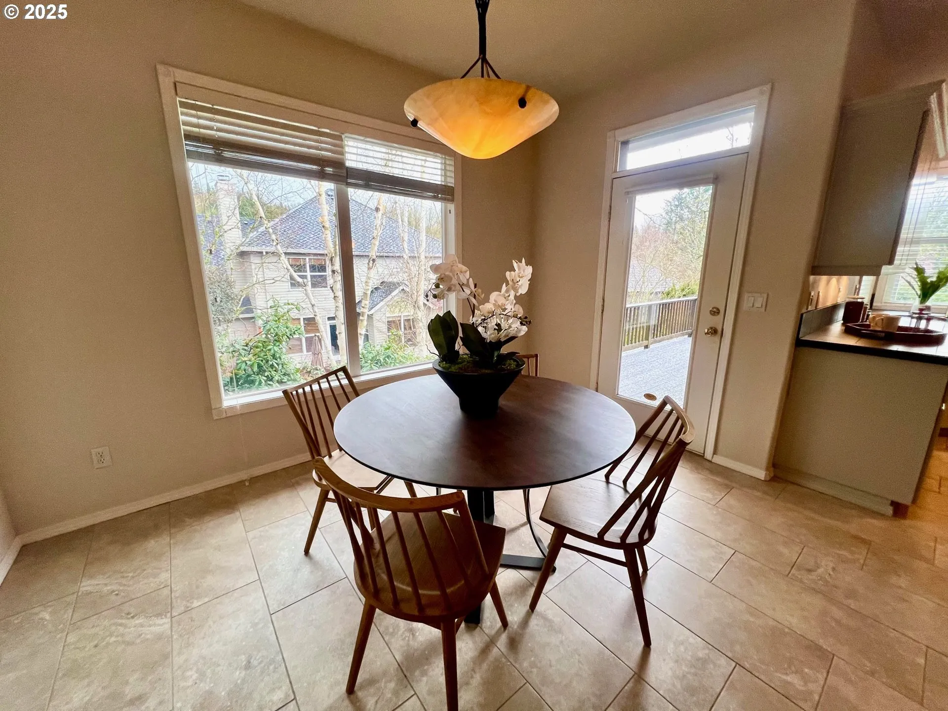 Kitchen/Outside