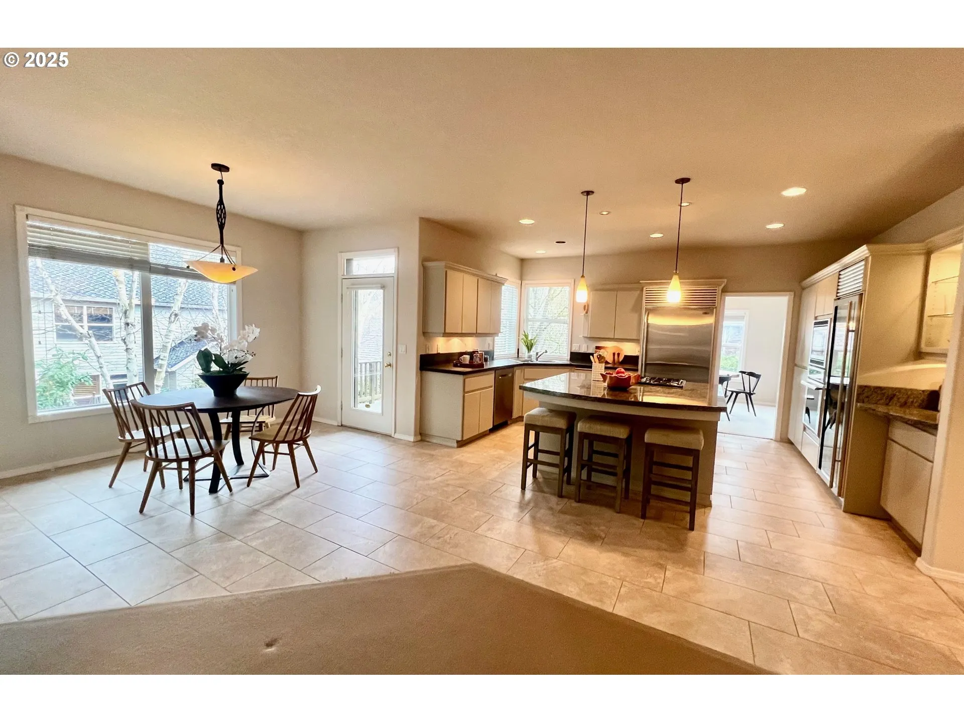 Kitchen/Nook-Eating Area