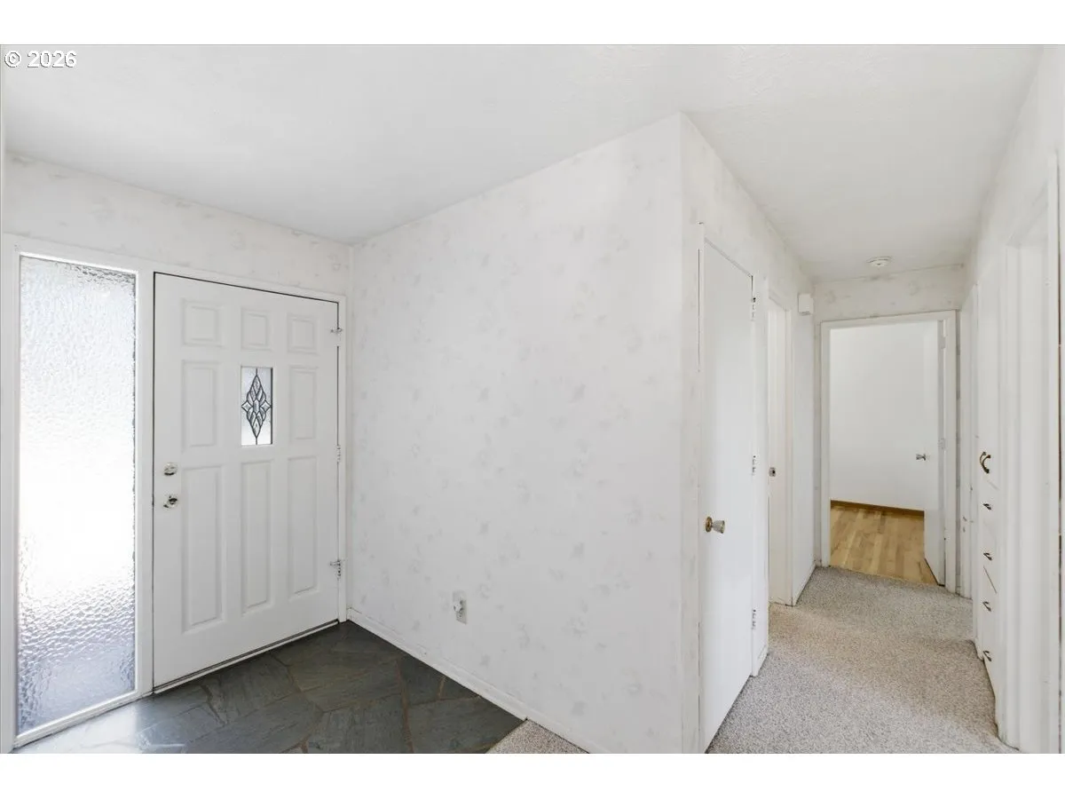 Entrance/Foyer
