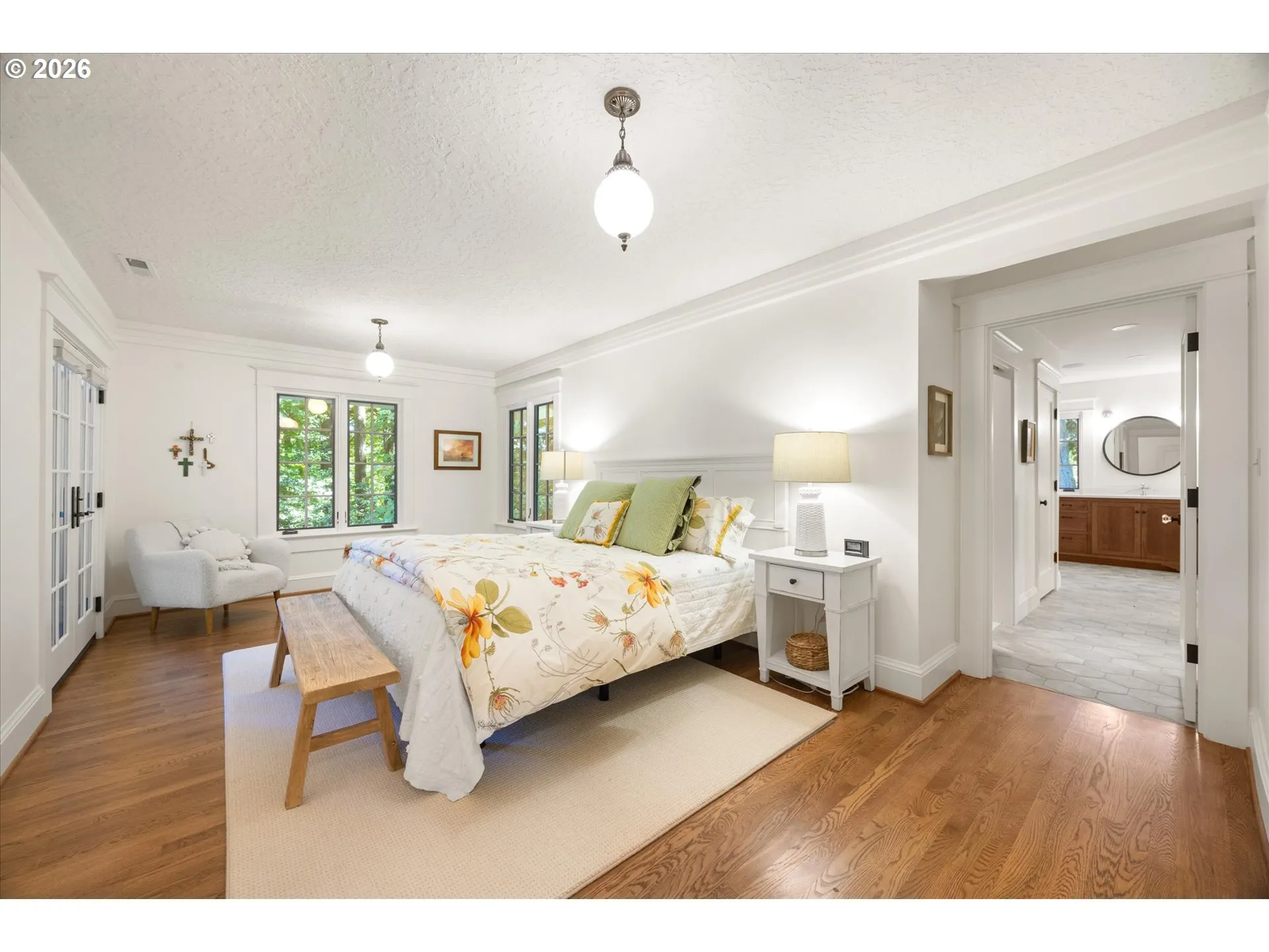 Bedroom, Owner's Suite-Main