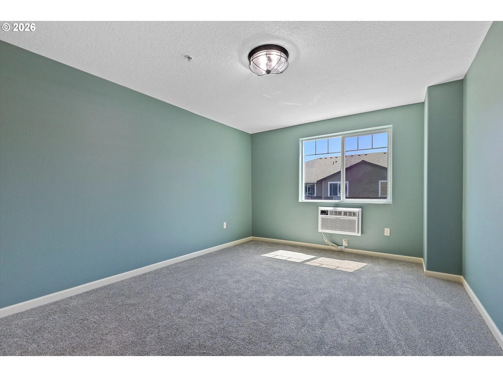 Bedroom, Primary