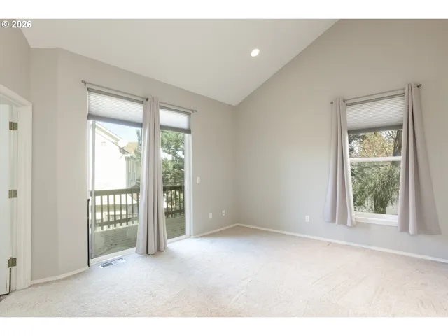 Bedroom, Primary-Vaulted Ceilings