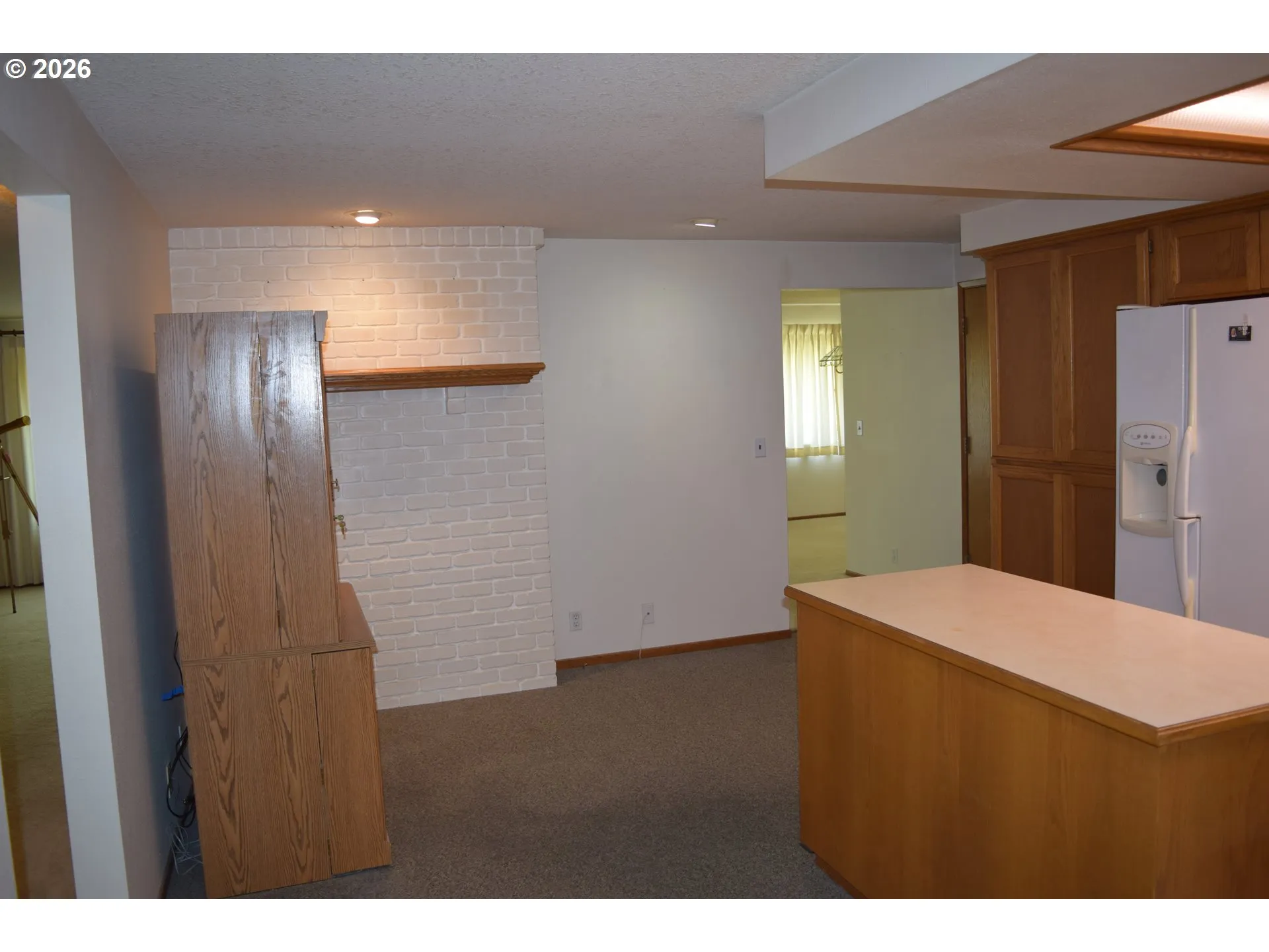 Kitchen-Eating Area