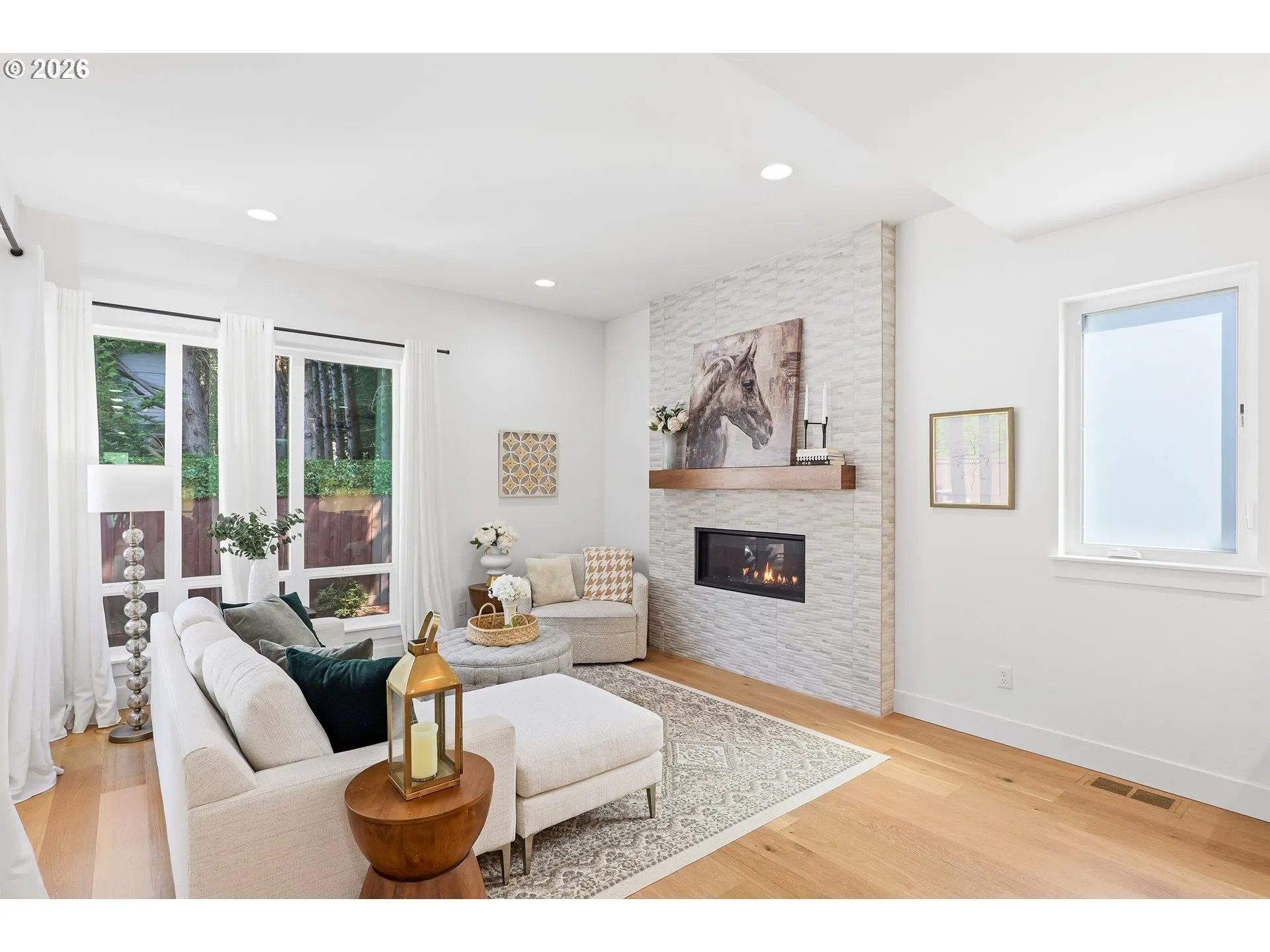 Living Room-Fireplace