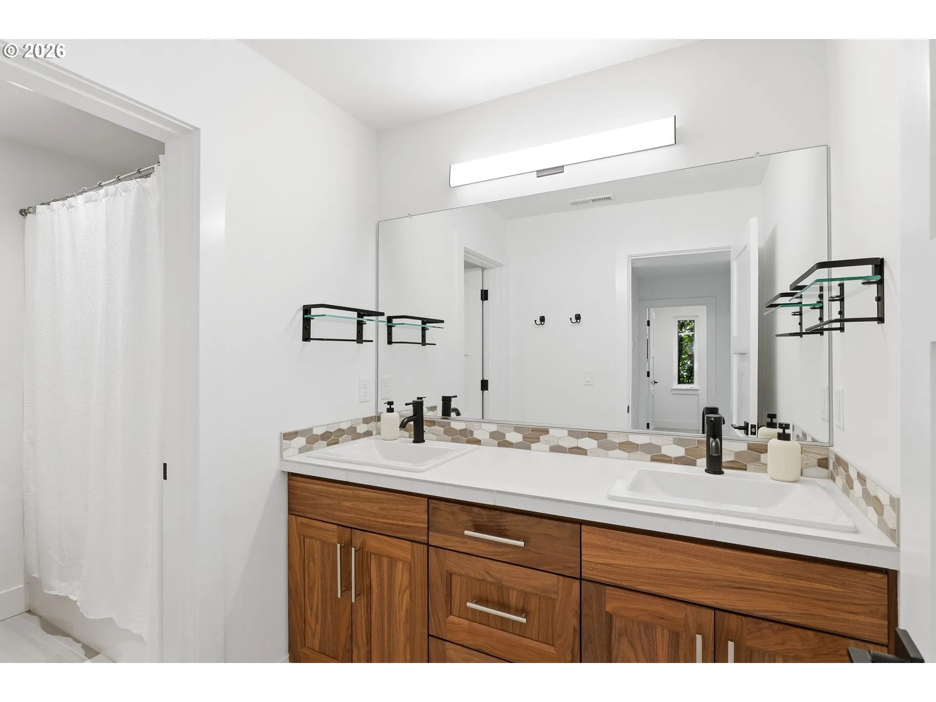 Bathroom-Hall