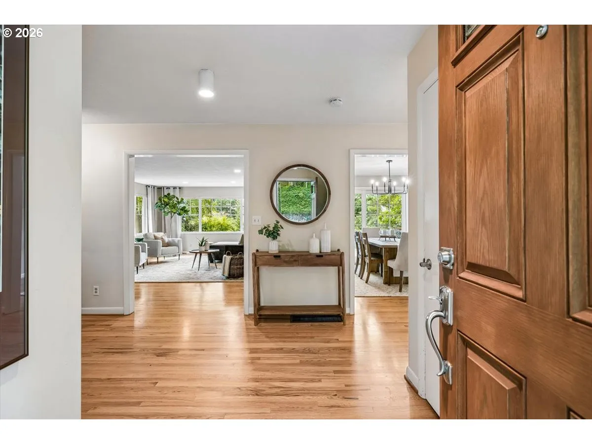 Entrance/Foyer