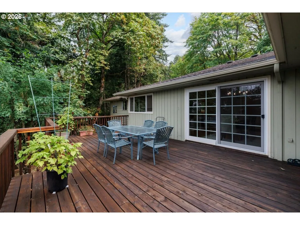 Deck-Main