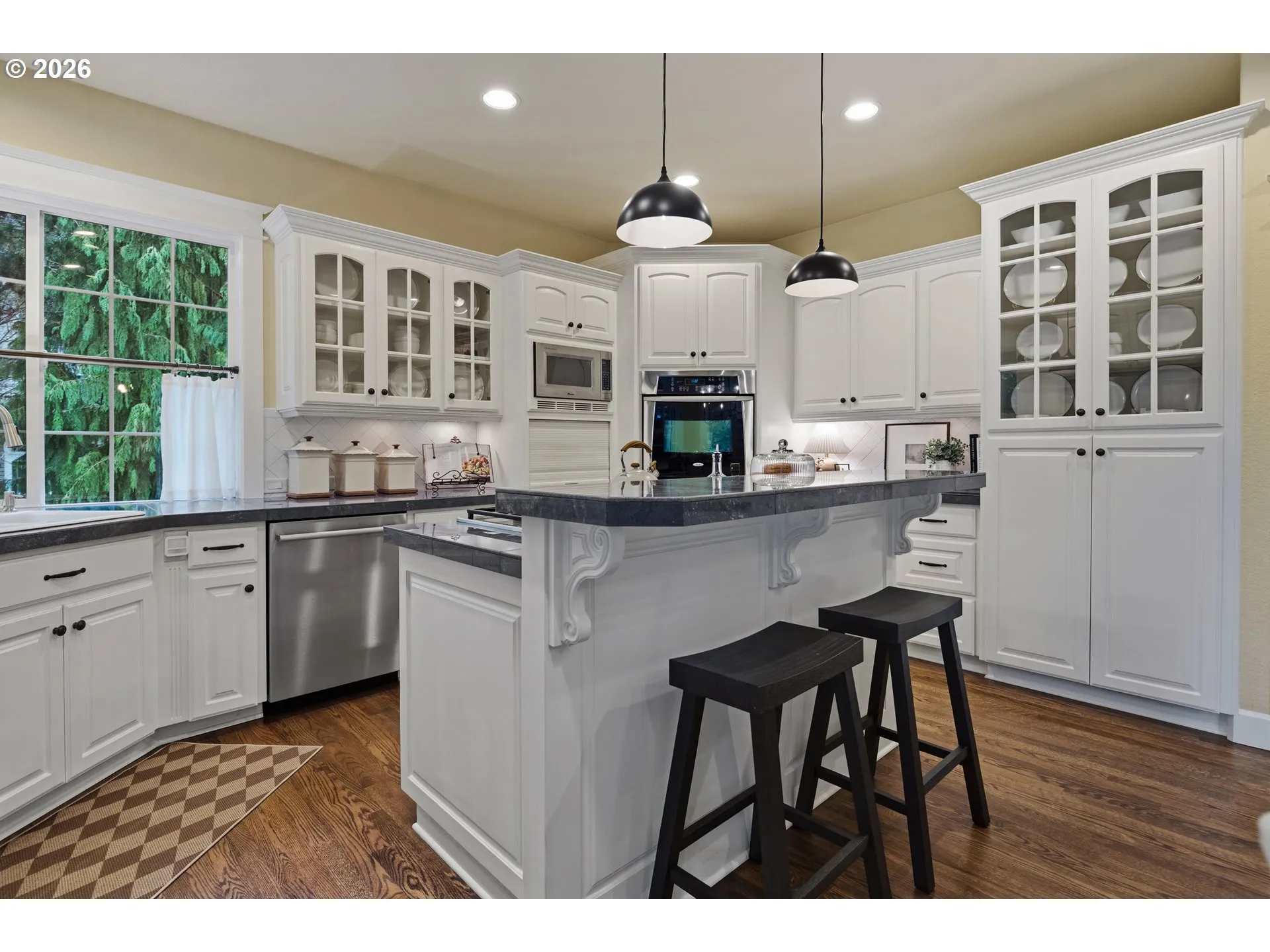 Kitchen-Cooking Island