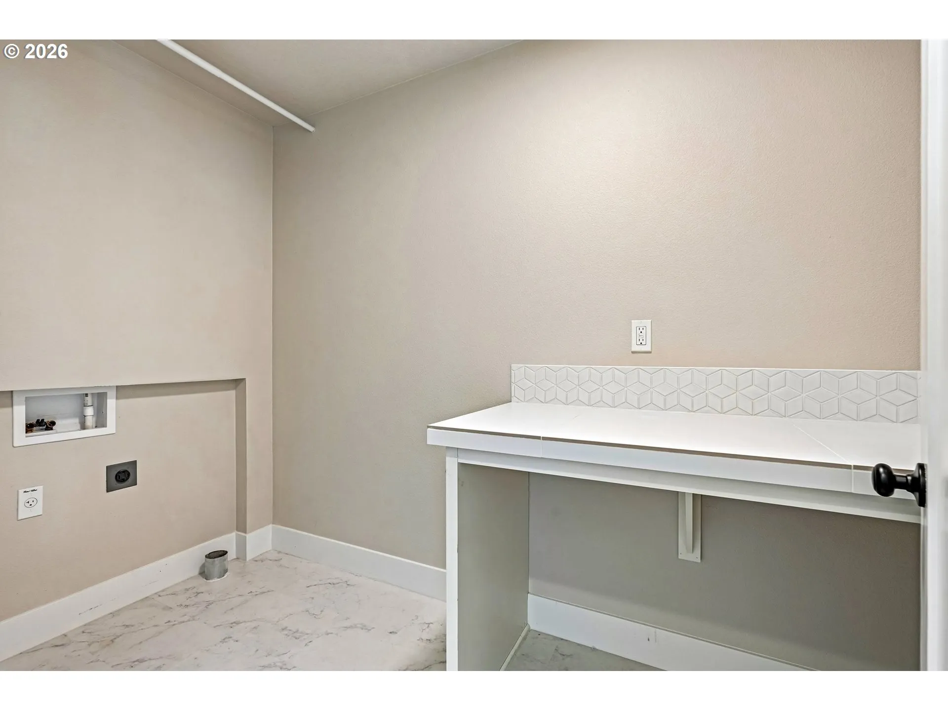 Laundry-Upper