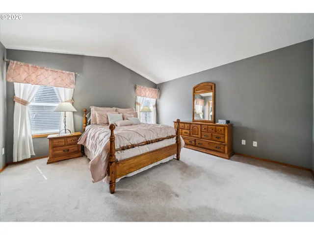 Bedroom, Primary-Vaulted Ceilings
