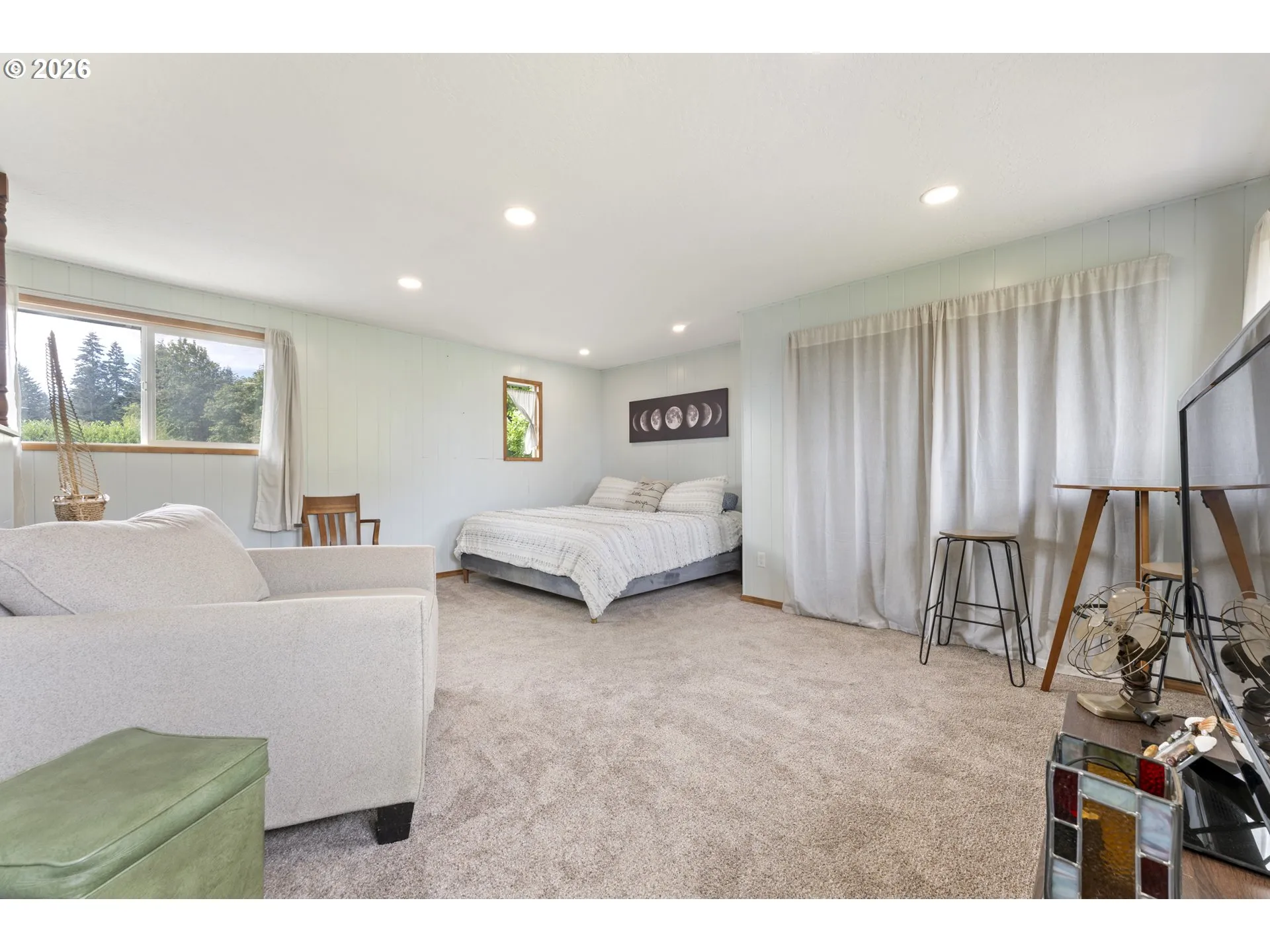 Bedroom, Primary-Upper